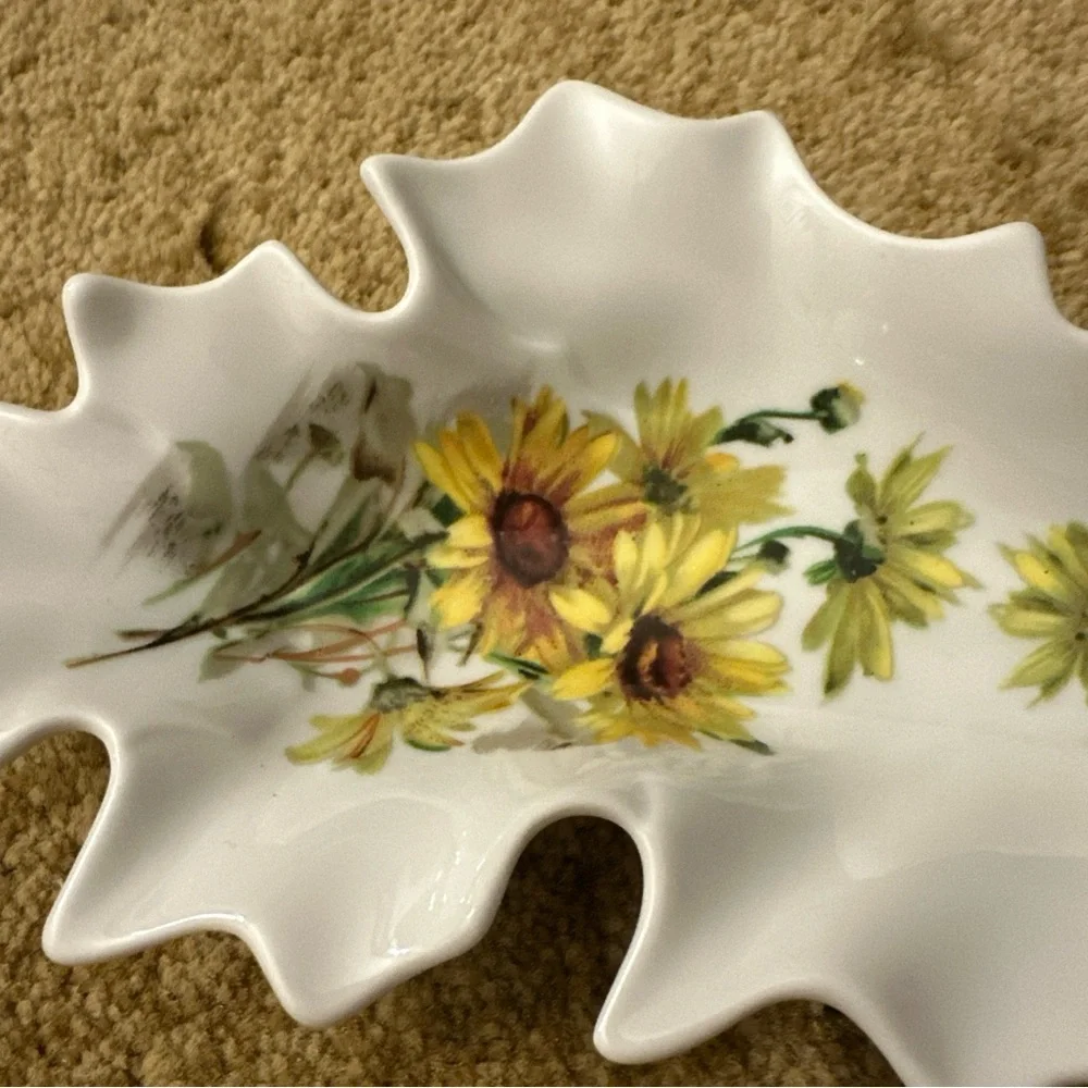 Old Nuremberg Bavaria Germany Porcelain Leaf Candy Dish Floral Plate